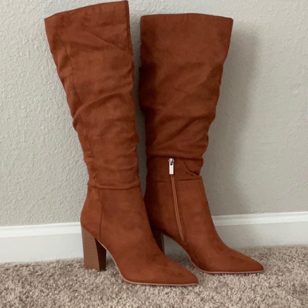 Knee High Heeled Suede Boots
